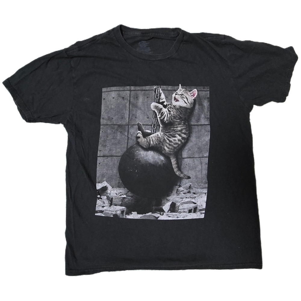 Mens Black Novelty Cat‎ on Wrecking Ball Graphic Print Short Sleeve T-Shirt
(Q)